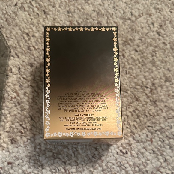 Marc Jacobs Daisy Eau So Intense Eau de Parfum spray 3.3 oz NIB - Picture 3 of 3